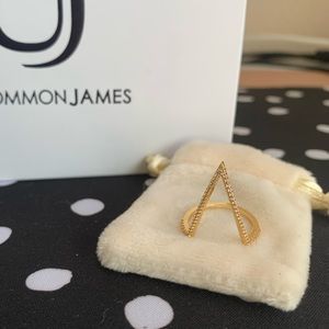 Uncommon James Deep V Ring